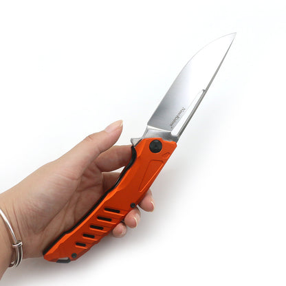 Folding Knife Is Portable Outdoors