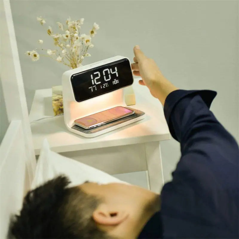 Creative 3 In 1 Bedside Lamp Wireless Charging LCD Screen Alarm Clock  Wireless Phone Charger For Iphone - Image #4