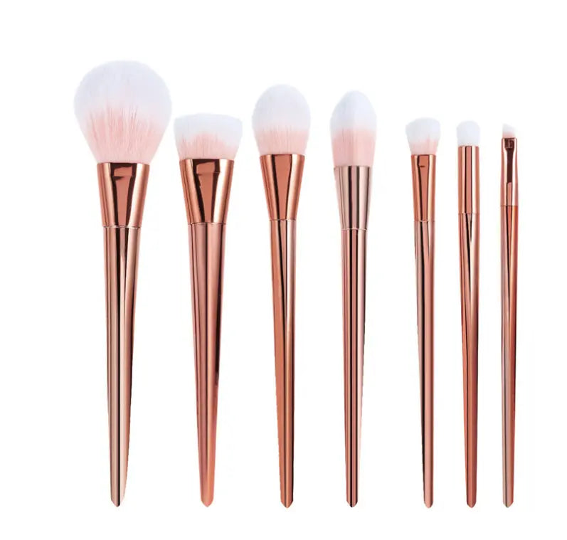 Rhombus 7 makeup brush, makeup brush, brush foundation, eye shadow, brush and makeup. - Image #1